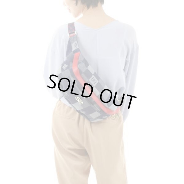 画像9: レディースSAVOY(サボイ)パッチワーク調デニム大きめウエストバッグ＜送料無料＞ (9)