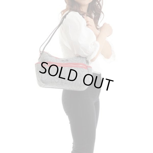 画像7: ＜sale＞サボイ(SAVOY)レディースデニム素材ロゴキルティングショルダーバッグ (7)