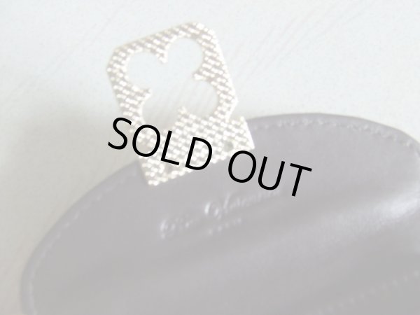 画像4: ＜sale＞上品なフラワーモチーフのバックルが大人可愛い！両面羊革使用の高級感がある名刺入れ／ダークブラウン (4)