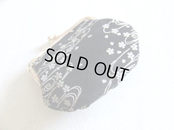 画像3: 印伝風桜水面柄レディース手のひらサイズのがま口財布（日本製） (3)