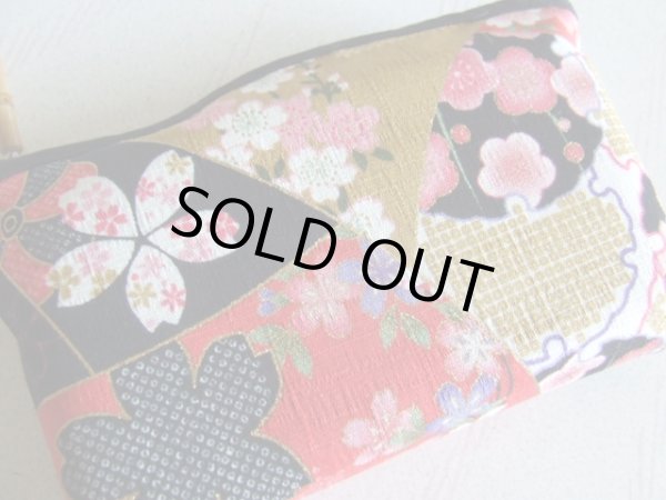 画像5: 桜を彩った華やかでかわいい金彩友禅柄アーチポーチ手づくり（日本製）＜送料無料＞ (5)