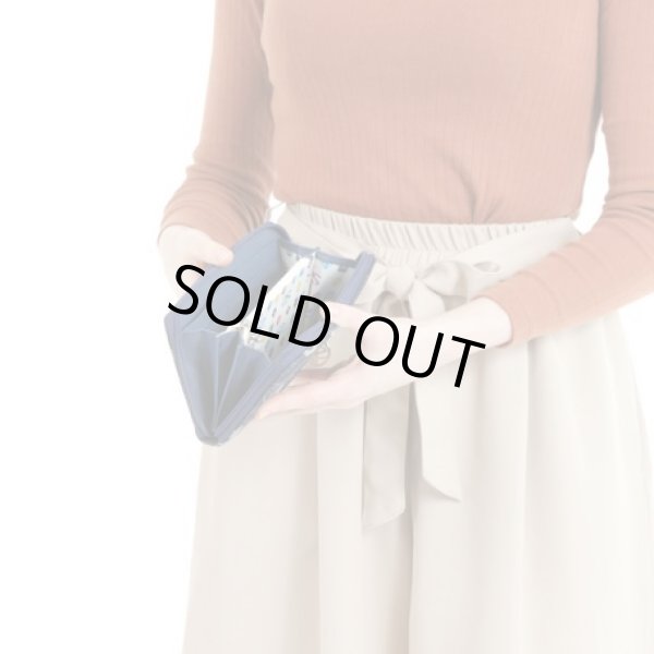 画像8: ＜訳あり＞サボイ(SAVOY)デニム地に花模様をプリントした長財布レディース (8)