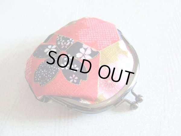 画像3: レトロでかわいい伝統の友禅柄手のひらサイズがま口小銭入れ（日本製）＜送料無料＞ (3)
