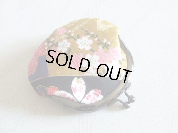 画像3: レトロでかわいい伝統の友禅柄手のひらサイズがま口小銭入れ（日本製）＜送料無料＞ (3)