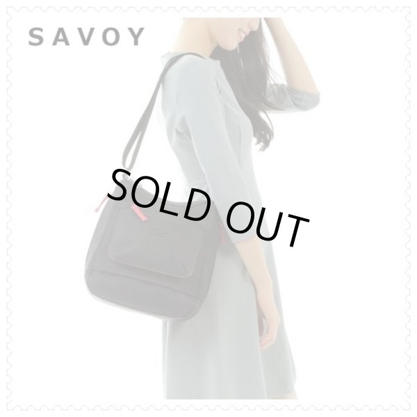 画像1: サボイ(SAVOY)ポケット８つ付き！レディース機能的なシンプルデザインナイロンショルダーバッグ＜店長おすすめ！＞ (1)