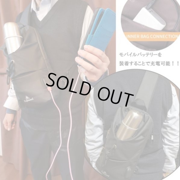 画像6: オックスフォード素材ボトルポケット付き機能的なボディバッグ (6)