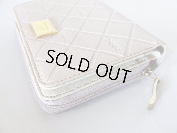 画像7: ＜訳あり＞R-KIKUCHIロゴレディース合成皮革二つ折り財布／ベージュ (7)