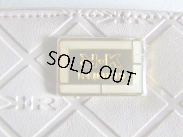 画像4: ＜訳あり＞R-KIKUCHIロゴレディース合成皮革二つ折り財布／ベージュ (4)