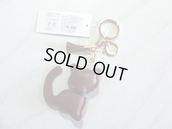 画像2: 愛猫家におすすめ！高級感ある 合皮バッグチャーム（猫）ストラップ／ブラウン＜送料無料＞  (2)