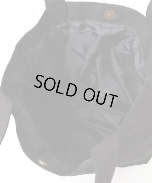 画像4: 注目度◎３匹ひよこぬいぐるみがくっついたかわいいミニトートバッグ／ブラック (4)