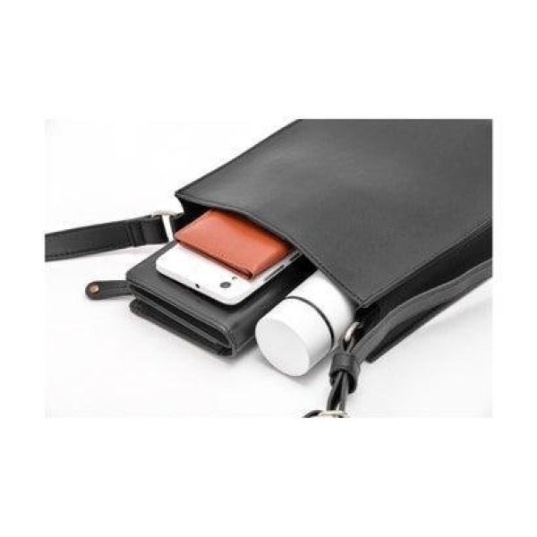 画像8: Renameどんなコーディネートにもマッチするシンプルなスクエアショルダーバッグ／ブラック (8)