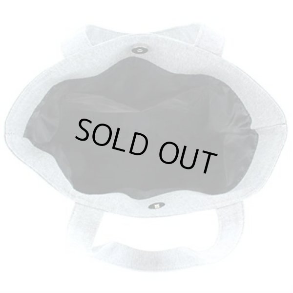 画像8: ハローキティ刺繍スウェットトートバッグ／グレー (8)