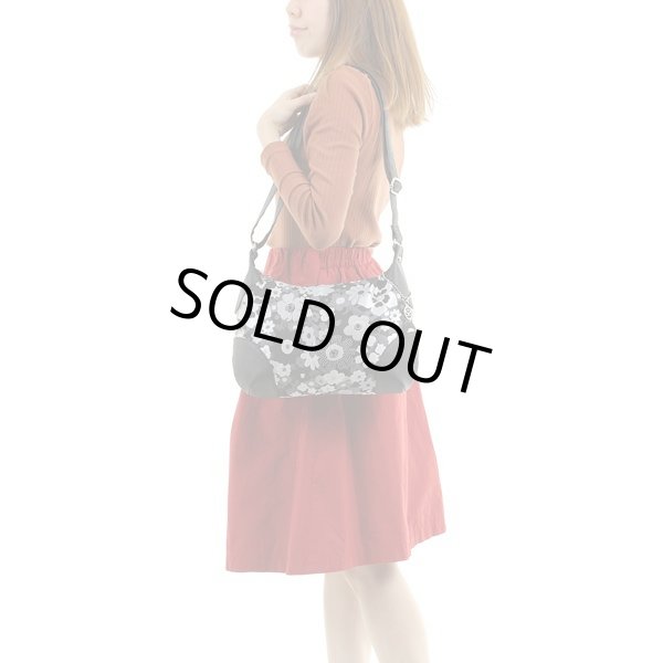 画像7: サボイ(SAVOY)全面に様々な花柄模様を施したショルダーバッグ (7)