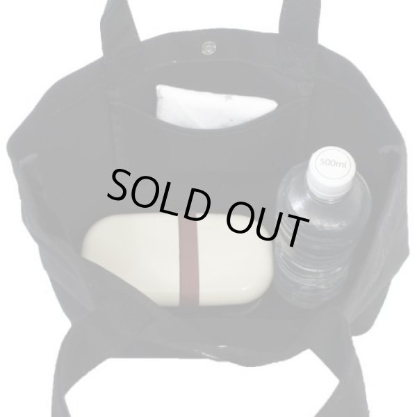 画像2: ハローキティラテクマアートランチトートバッグ (2)