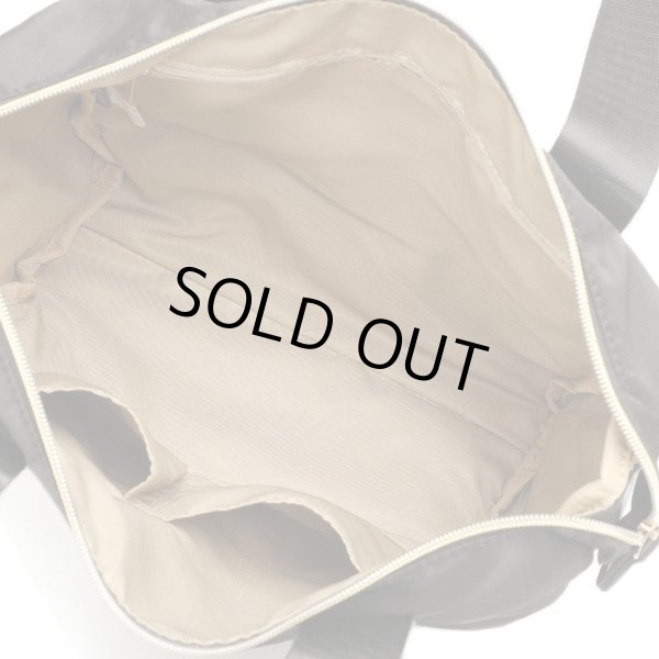 画像4: サボイ(SAVOY)レディースさらっとした触り心地のナイロン素材トートバッグ       (4)