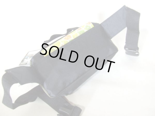 画像6: ガルウィングの軽量小ぶりウエストバッグ/カ―キ (6)