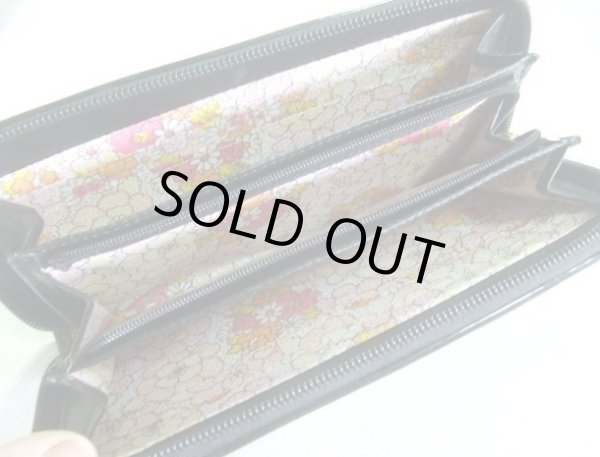 画像10: （訳あり）エナメルPINKY ♡SWEETラウンド長財布/ブラック (10)