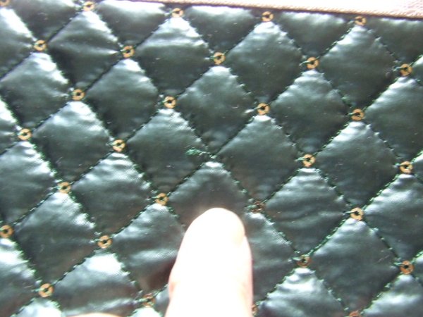 画像8: (訳あり）上品で軽量スパンコールキルティング手提げバッグ【プルシエ】/グリーン (8)