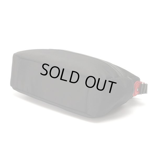 画像4: サボイ(SAVOY)レディースシンプルデザイン撥水ナイロン素材ショルダーバッグ (4)