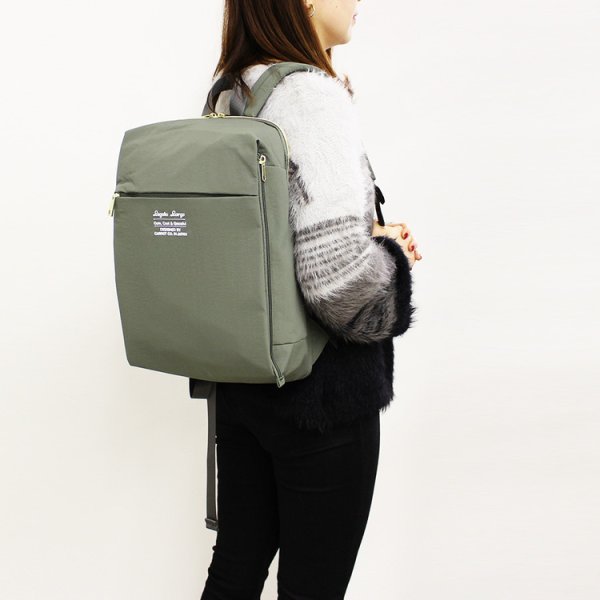 画像14: Legato Largo(レガートラルゴ) 洗濯機で洗えるにこだわった７ポケットナイロン リュック（２色有） (14)