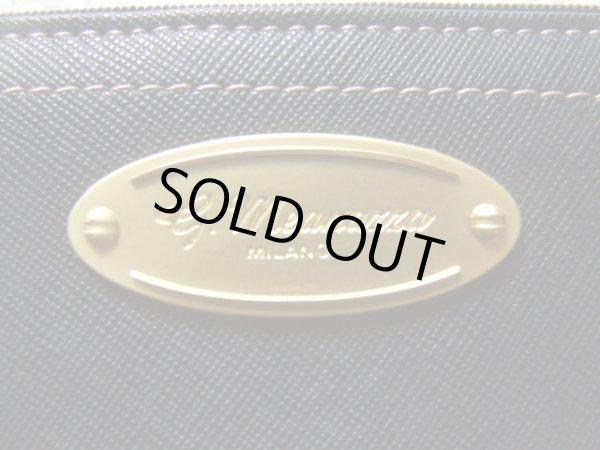 画像4: 【訳あり】【値下げ】レディースワンポイントデザインがスタイリッシュな合成皮革二つ折り財布 (4)