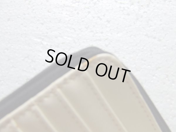 画像12: 【訳あり】【値下げ】レディースワンポイントデザインがスタイリッシュな合成皮革二つ折り財布 (12)