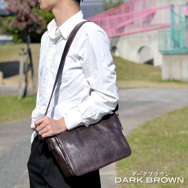 画像19: シンプルレザーかっこいい小さめサイズ合皮ショルダーバッグ（６色有） (19)