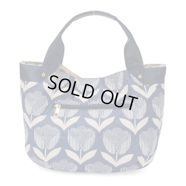 画像2: 北欧風花柄プリント軽量キルティングハンドバッグチャーム付き /ネイビー (2)