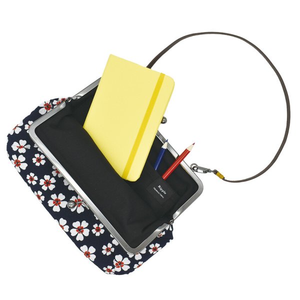 画像5: ちりめんスクエア型がま口2WAYショルダーバッグ小桜/ 紺 (5)