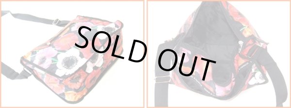 画像2: 大きなフラワー柄ショルダーバッグ(3色有) (2)