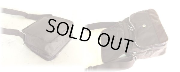 画像2: 【メール便ok】英字ニュースペーパーポシェット(2色有) (2)