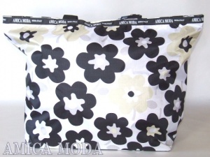 【新入荷】フラワー柄大きめトートバッグ