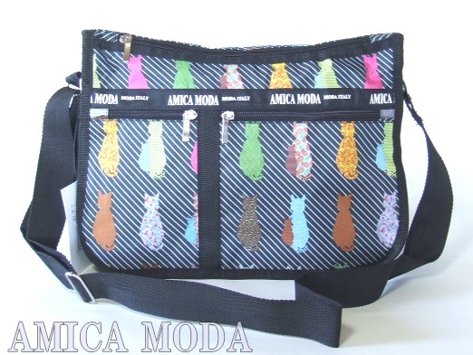 【新入荷】拡幅機能カラフルな猫柄ショルダーバッグ