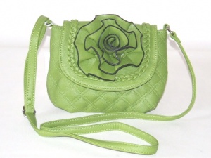 【新入荷】フェミニンなコサージュショルダーバッグ