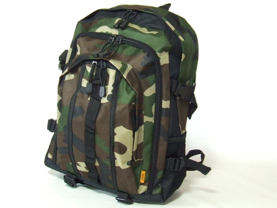 【再入荷】ミリタリーカモフラ迷彩柄ディパック