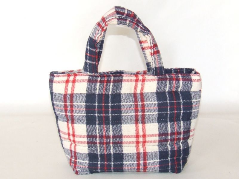 【新入荷】ふわふわチェック柄手提げバッグ