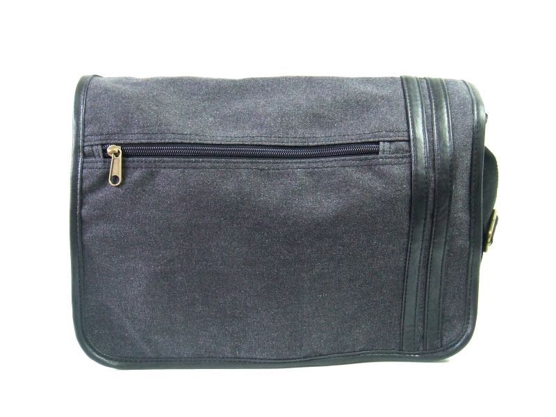 通勤や通学にもオススメ！FABRIC CONNECTIONの帆布メッセンジャーバッグが入荷しました！