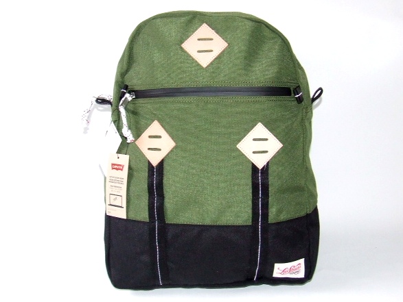 シンプルデザインだけどさりげなくかっこいい！Levi'sリーバイス止水ジップディパックが入荷しました！