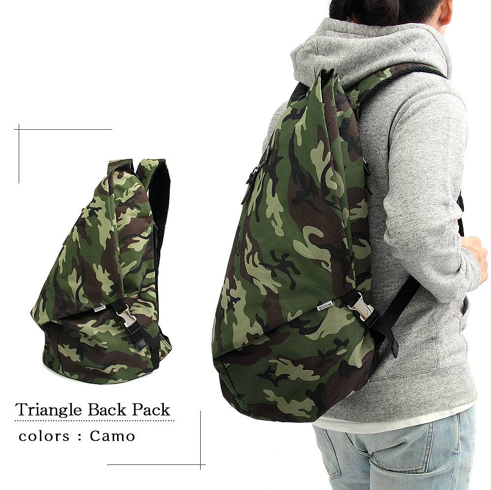 三角形のユニークなデザインで遊び心がありながら、使いやすさのあるデザインのバックパックが入荷しました！